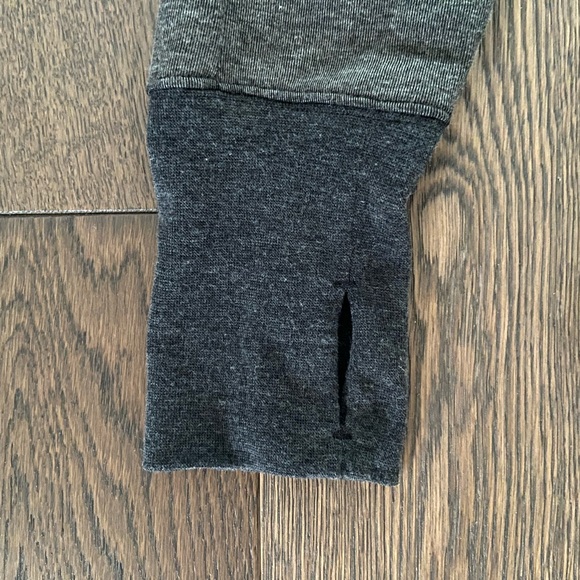 Nike Grey Dri-FIT Longsleeve Crewneck - Picture 6 of 8